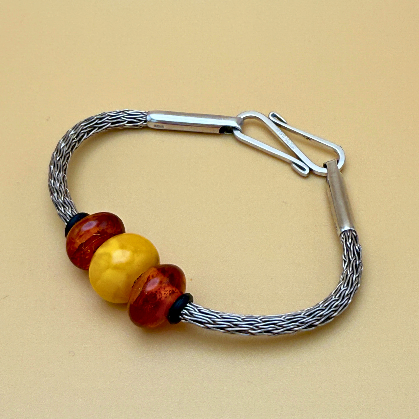 Håndstrikket sølvarmbånd – Enkeltsting