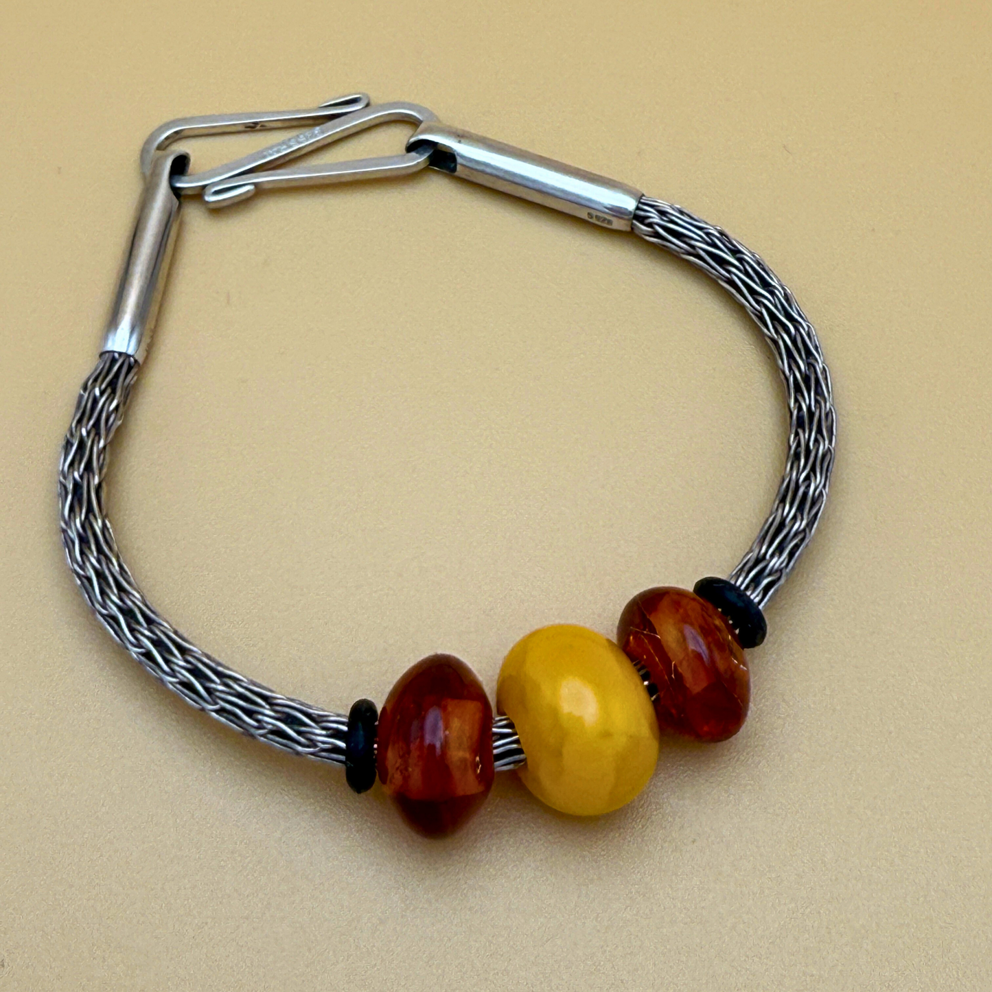 Håndstrikket sølvarmbånd – Enkeltsting