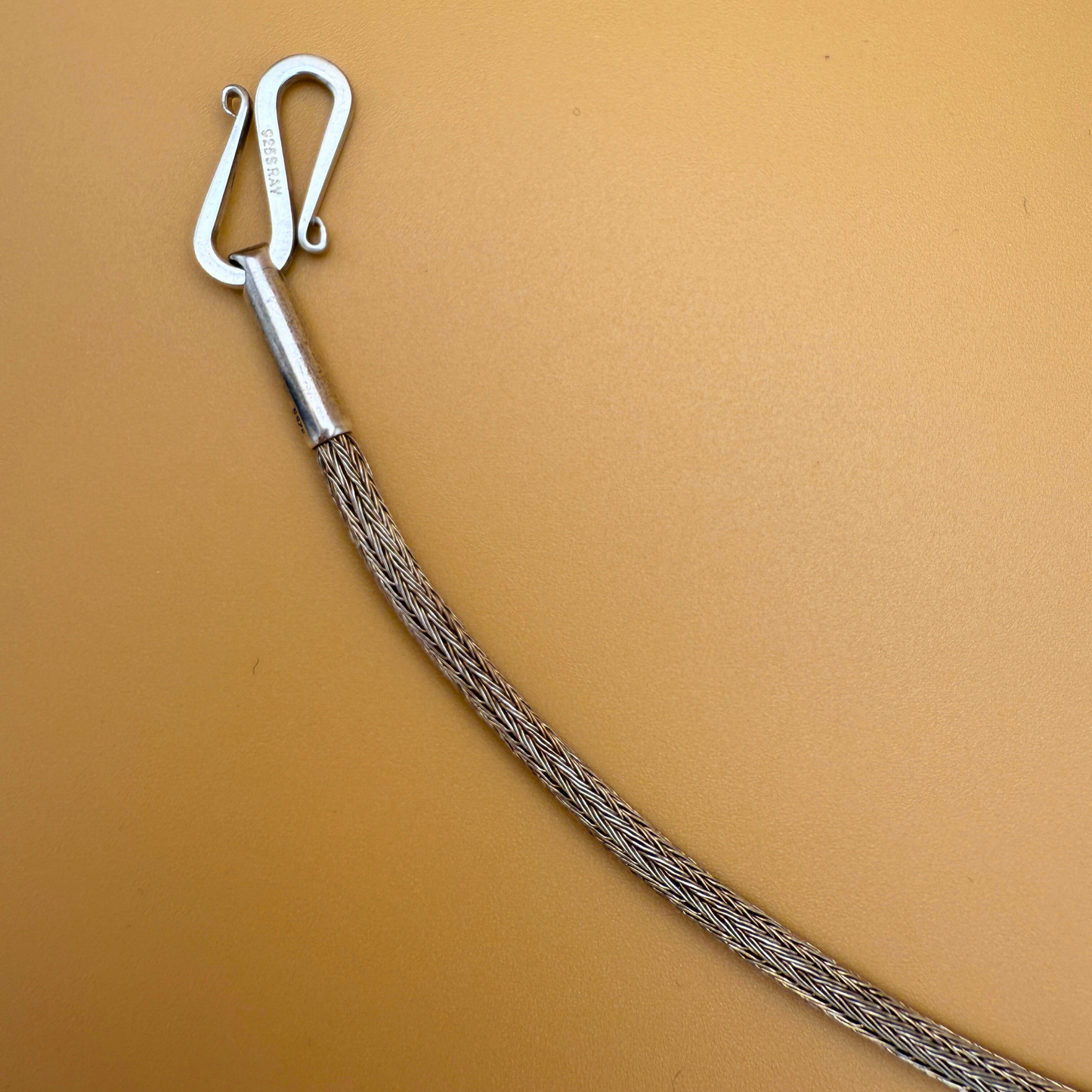 Dobbeltstrikket sølvkæde – NY version