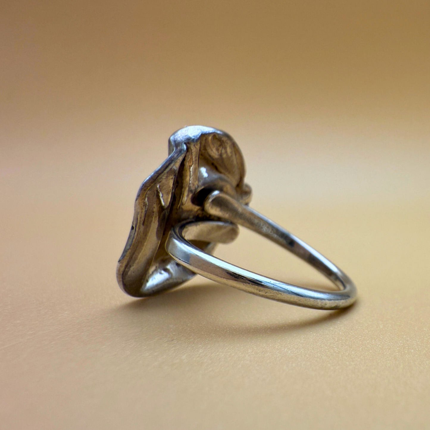 Wave Ring – No. 2 – Antik mælk