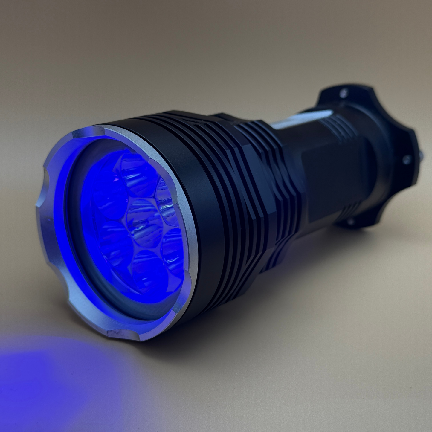 Amber Light - Bright Power 63W UV-lommelygte