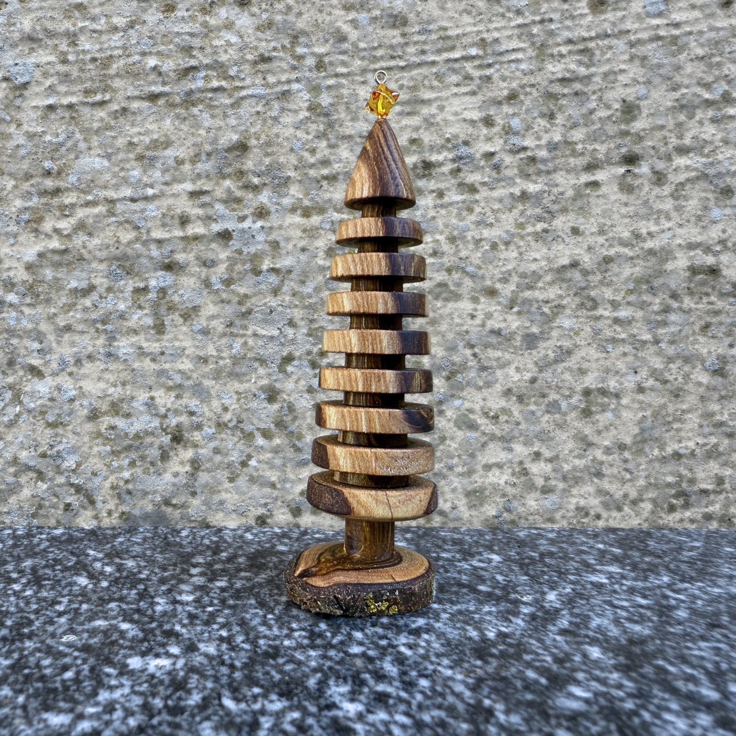 Guldregn juletræ med rav stjerne 2025 Batch 1