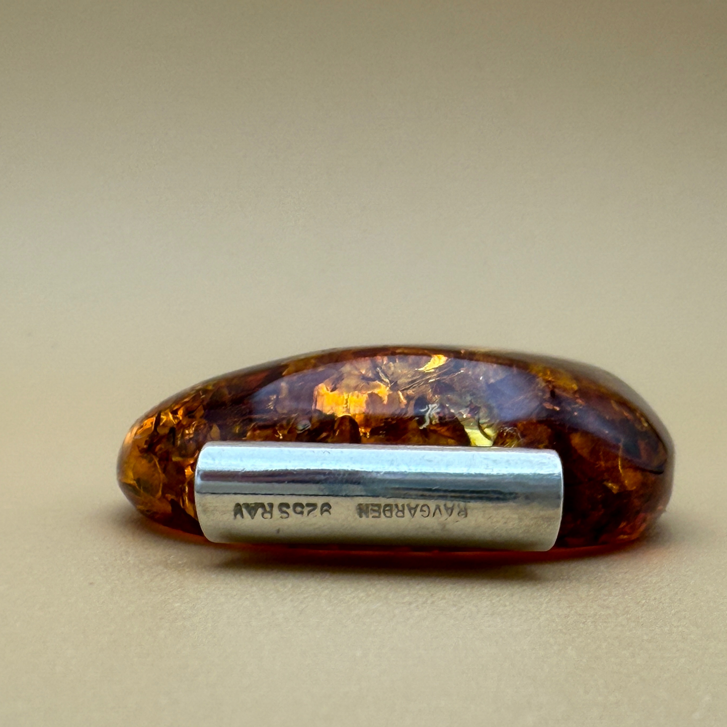 Almond Ravvedhæng – cognac shimmer