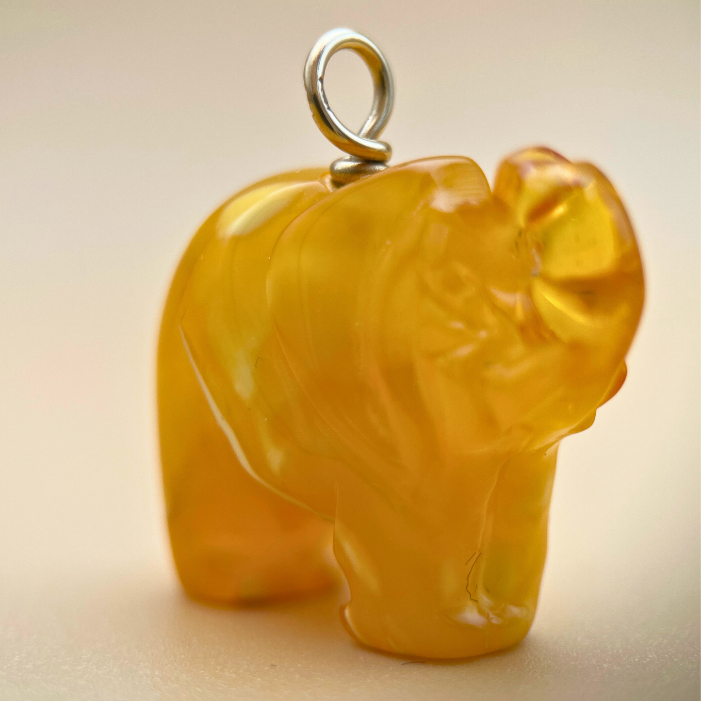 Elefantvedhæng - Et kongeligt symbol