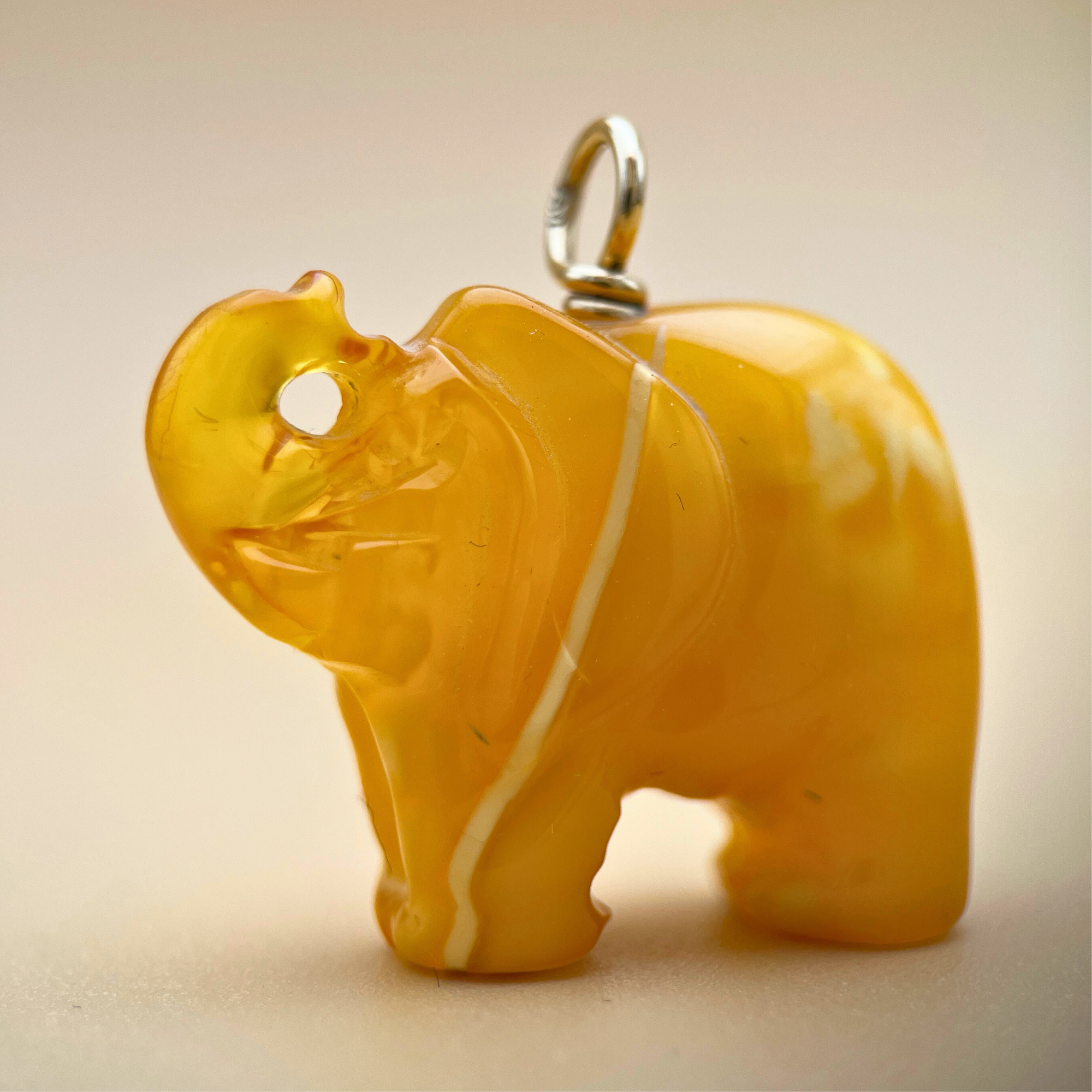 Elefantvedhæng - Et kongeligt symbol