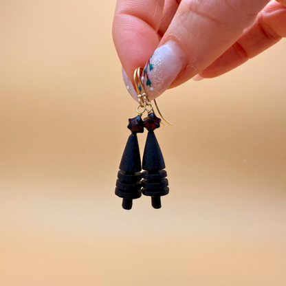 Handturned wood christmas tree earrings with amber star, set on goldplated hangers