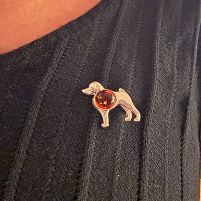 Loyal ledsagerbroche