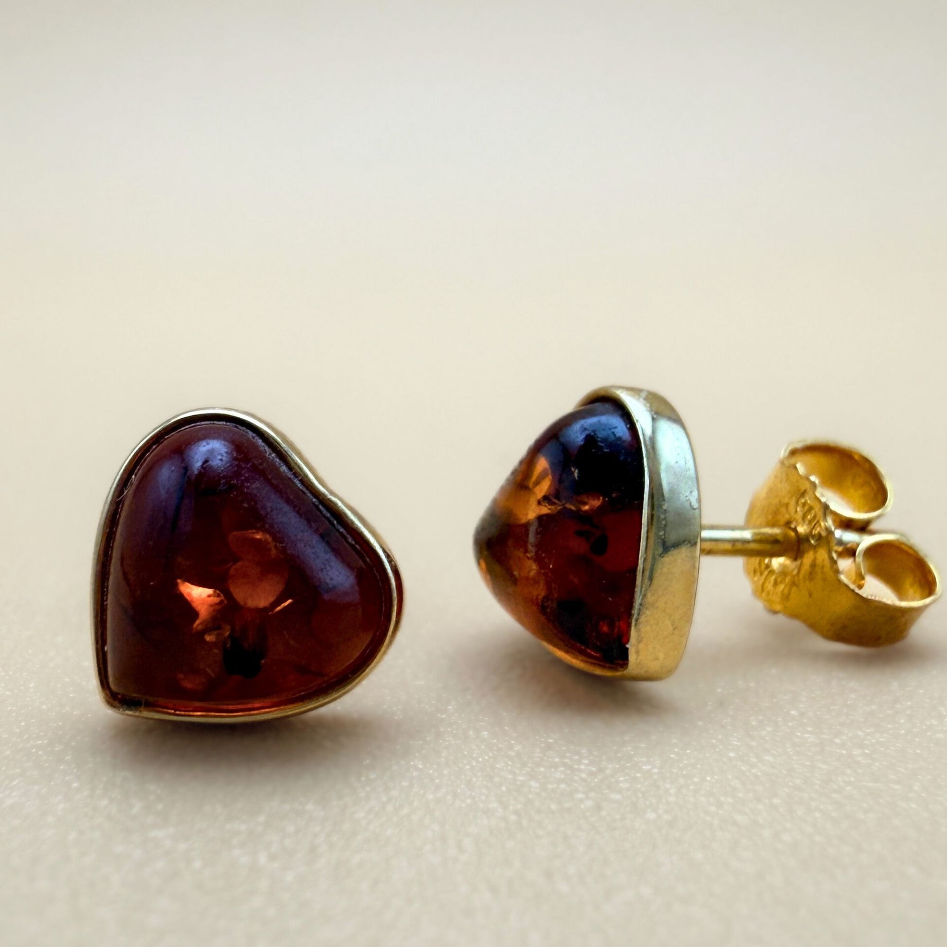 14 kt gold amber earrings