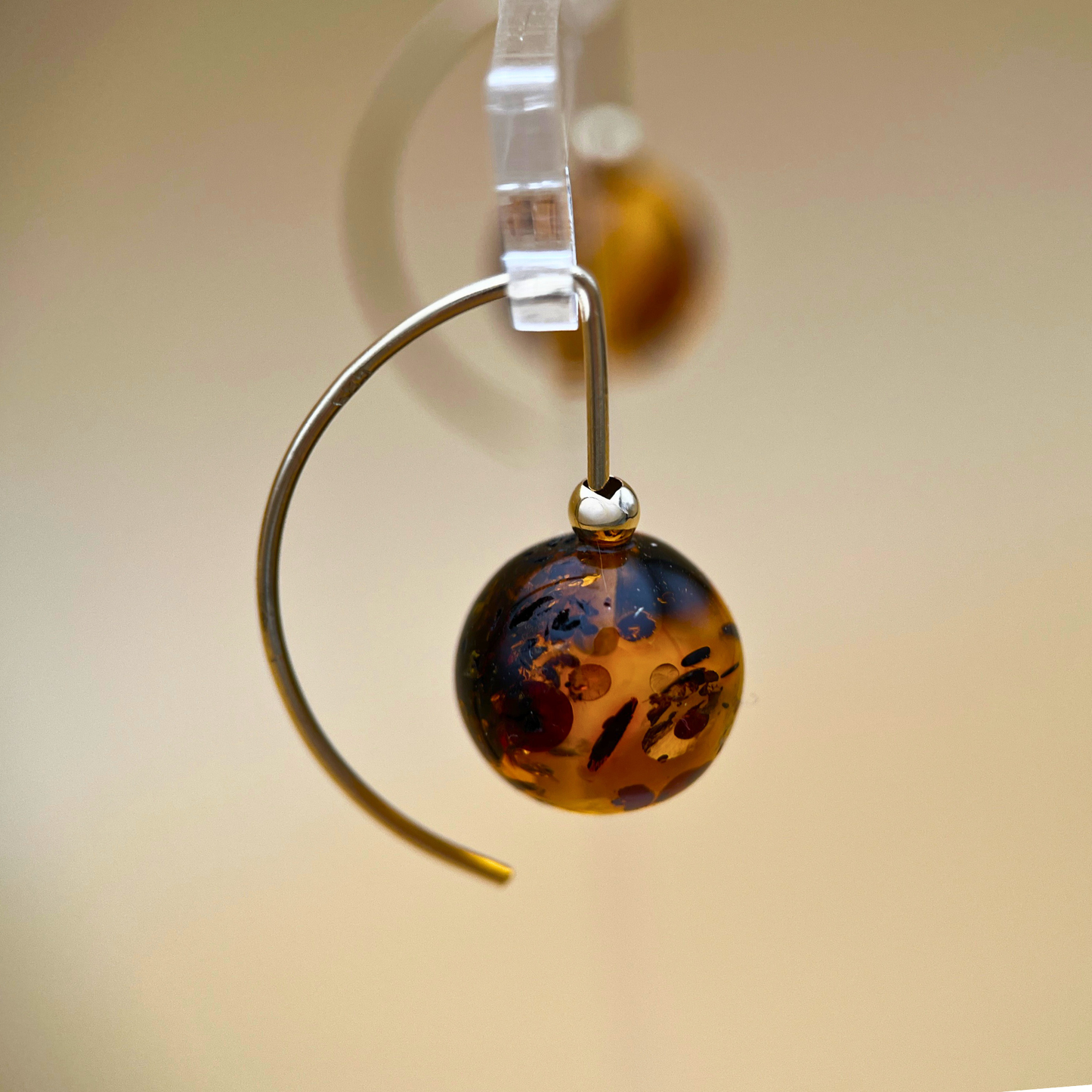 NO 1. Golden Shimmer