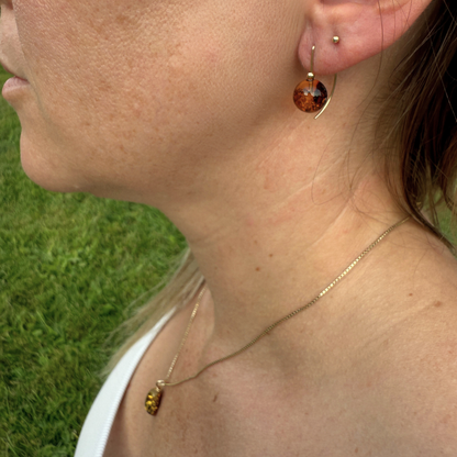 NO 1. Golden Shimmer