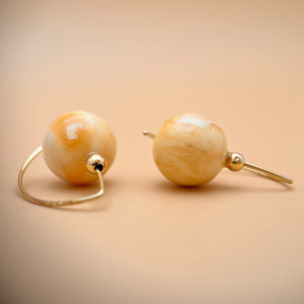 NO 1. Mælk & Guld