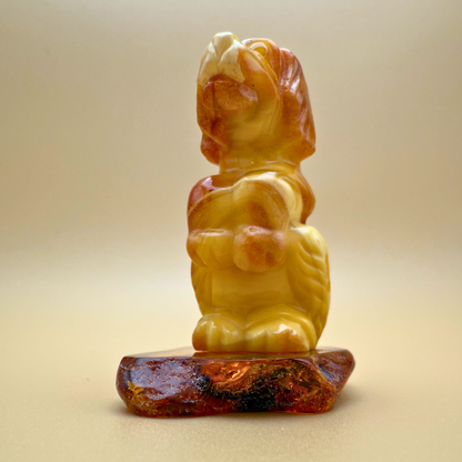 Magnus - hundefigur af rav