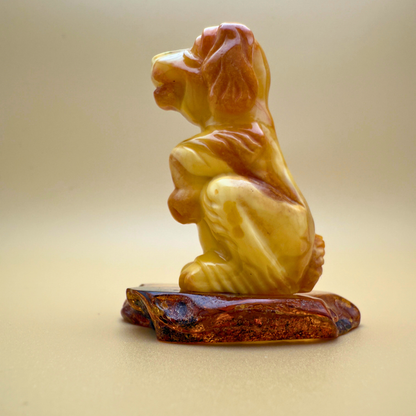 Magnus - hundefigur af rav