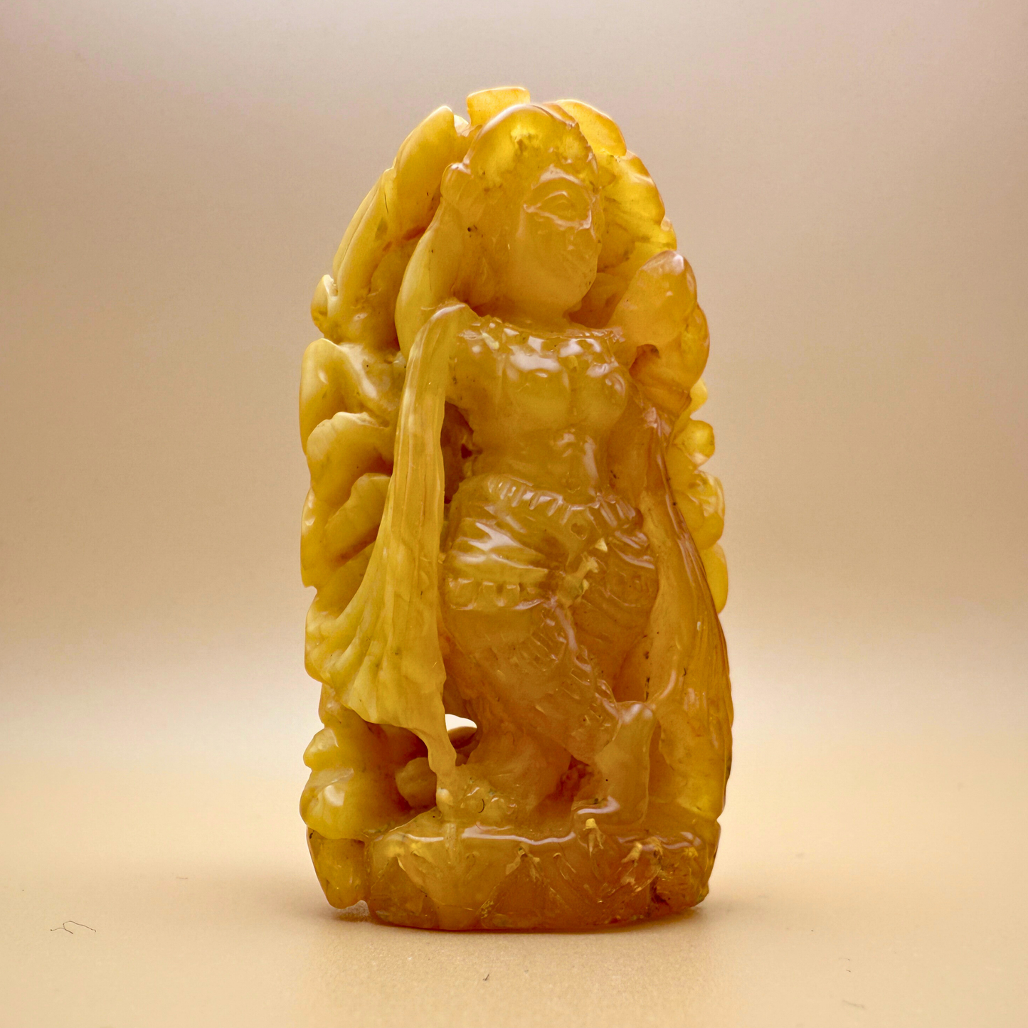 Guddommelig skønhed - Ravgudindefigur