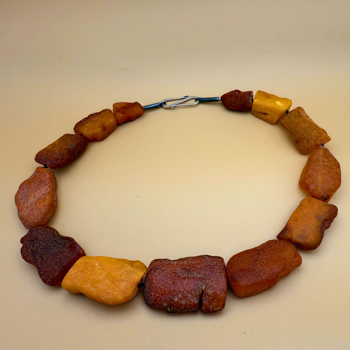 Rå Ravkæde – deep rustic