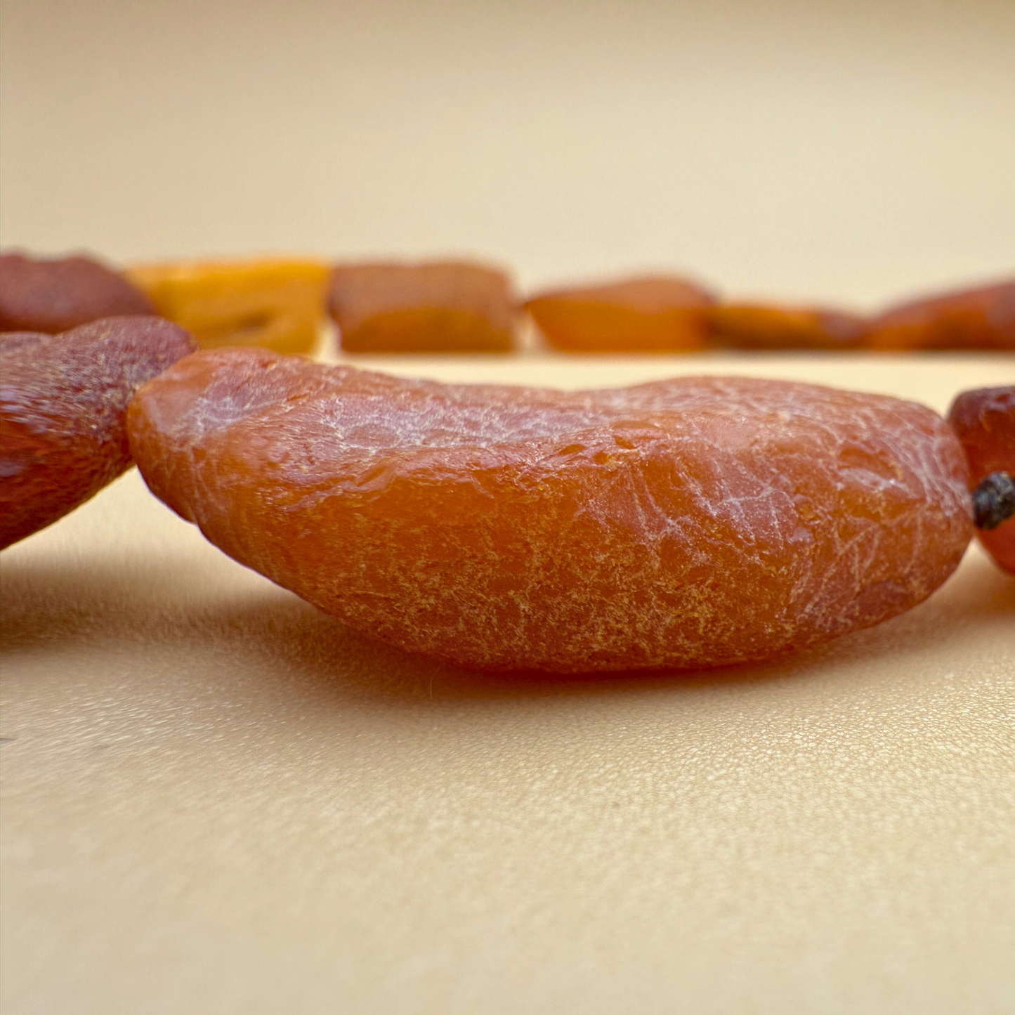 Rå Ravkæde – deep rustic