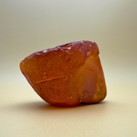 Rå rav med mælkeskyer