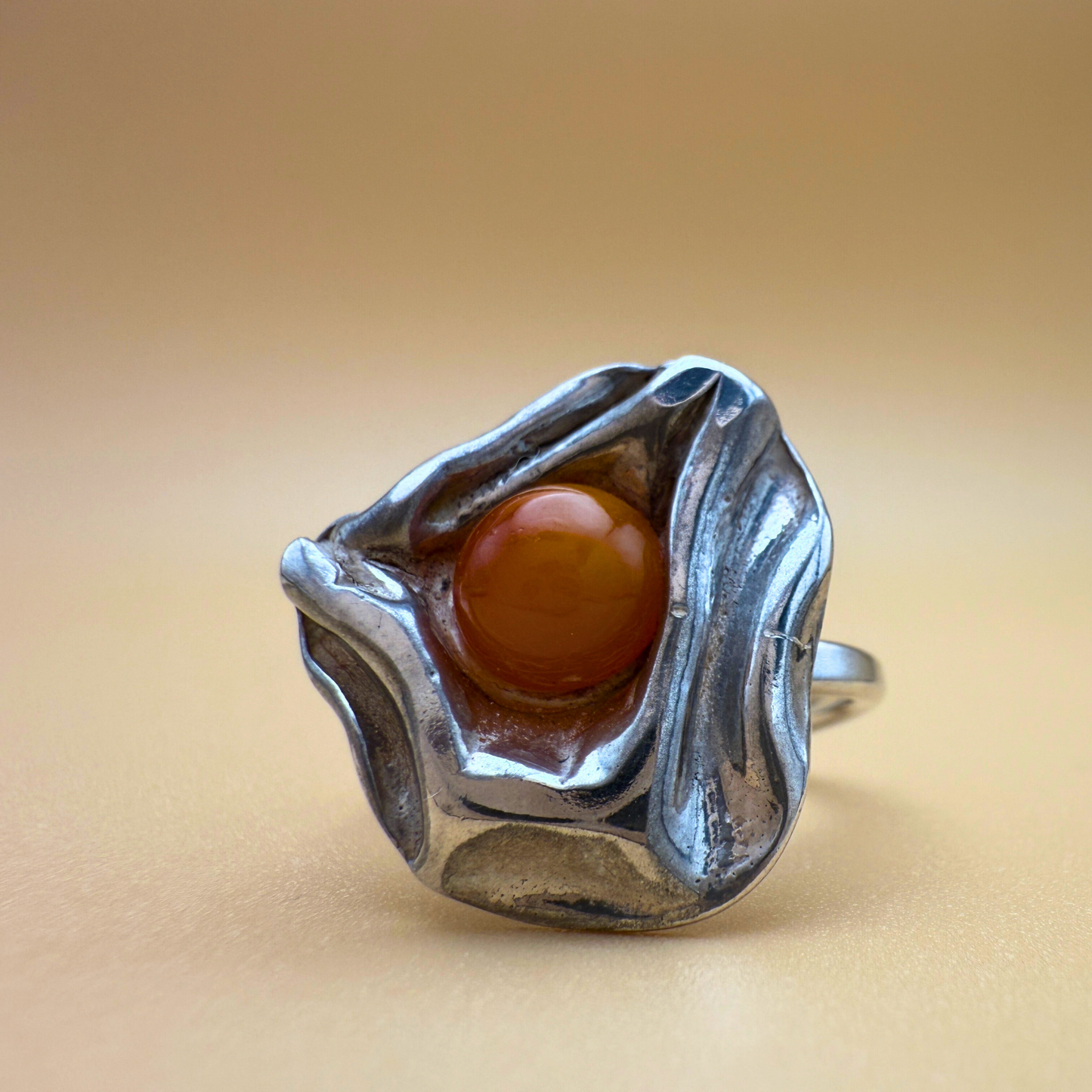 Wave Ring – No. 2 – Antik mælk
