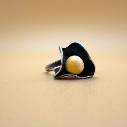 Østers Ring – Mælkehvid Rav