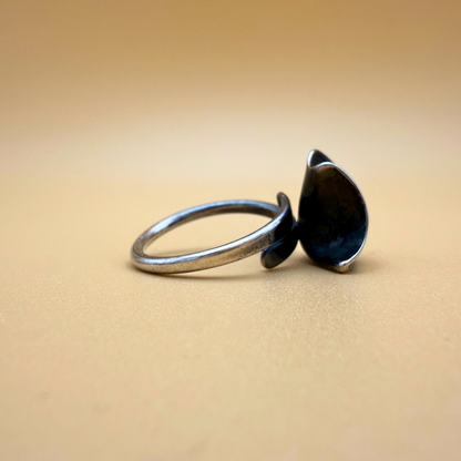 Østers Ring – Mælkehvid Rav