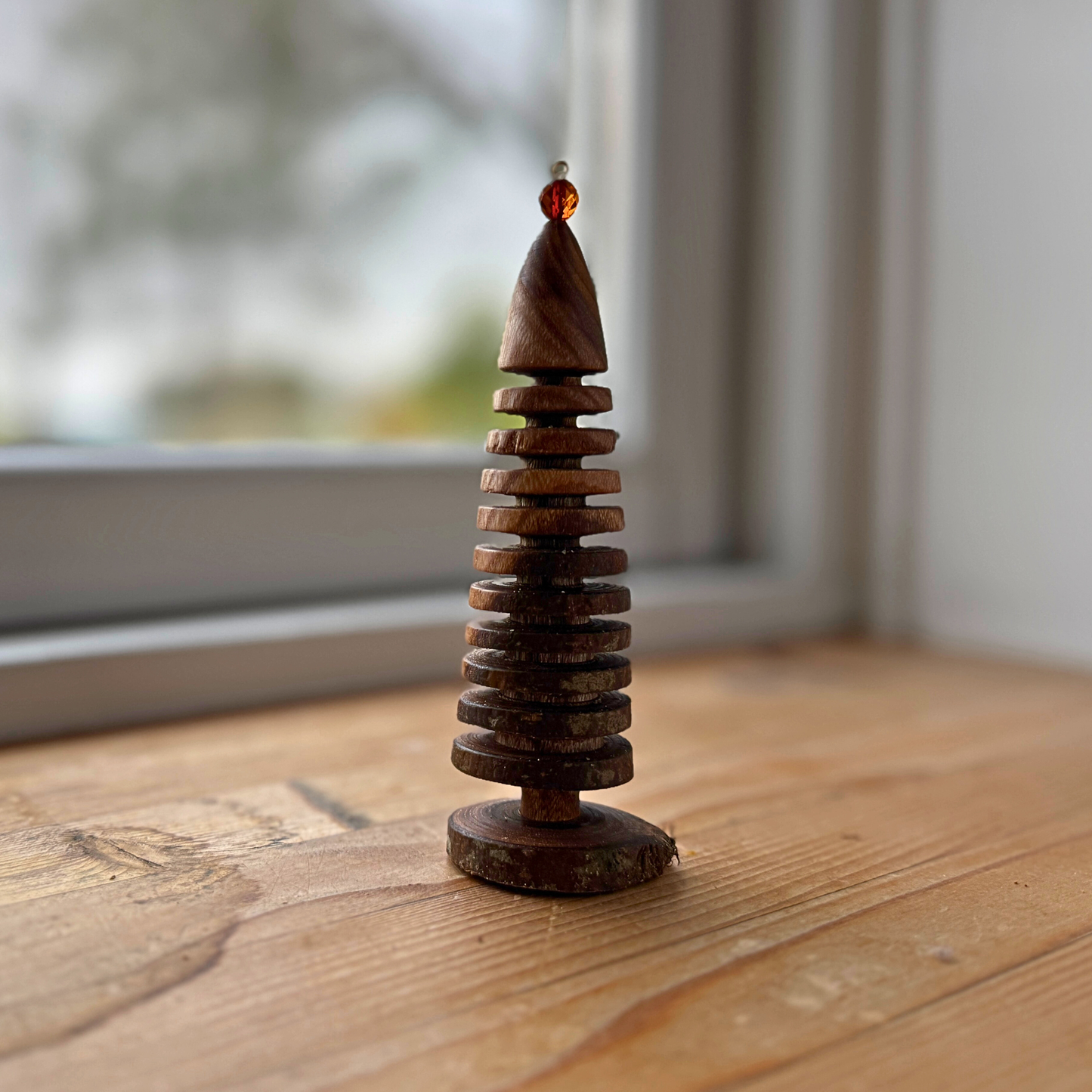 Laburnum juletræ med rund rav top 2025 batch 2