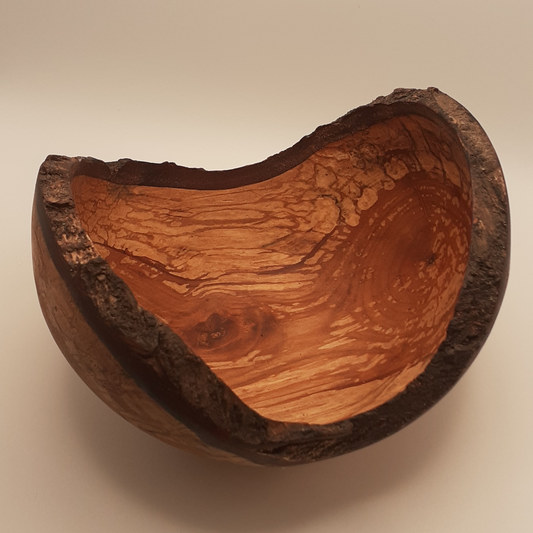 Træskål med rå kant