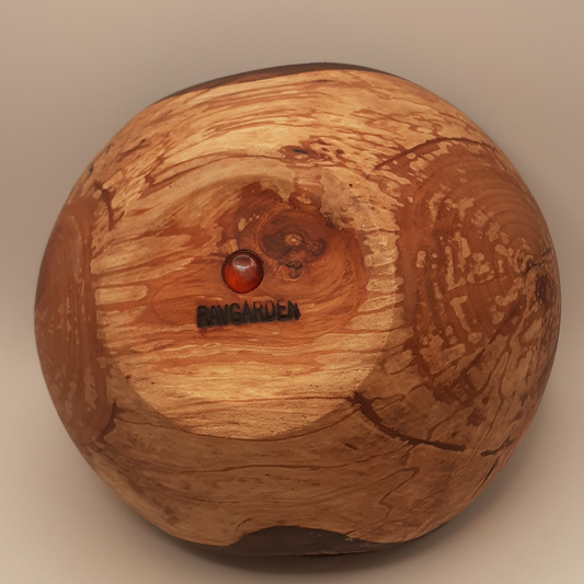 Træskål med rå kant