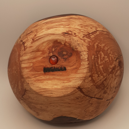 Træskål med rå kant