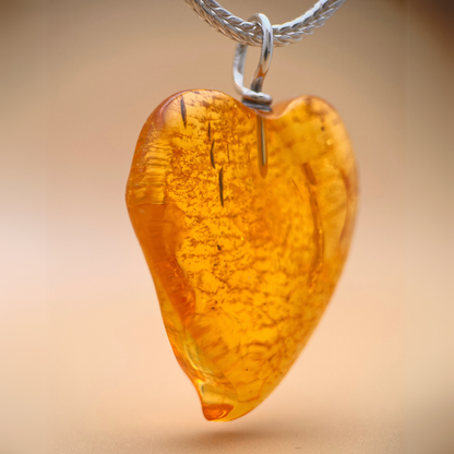 Dansende hjerte vedhæng