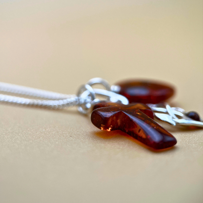 Tro, håb og kærlighed vedhæng med kæde