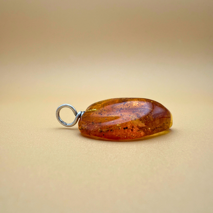 Dancing Heart Ravvedhæng – plant traces